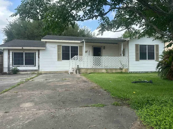 2829 Manning St, Port Arthur, TX 77640