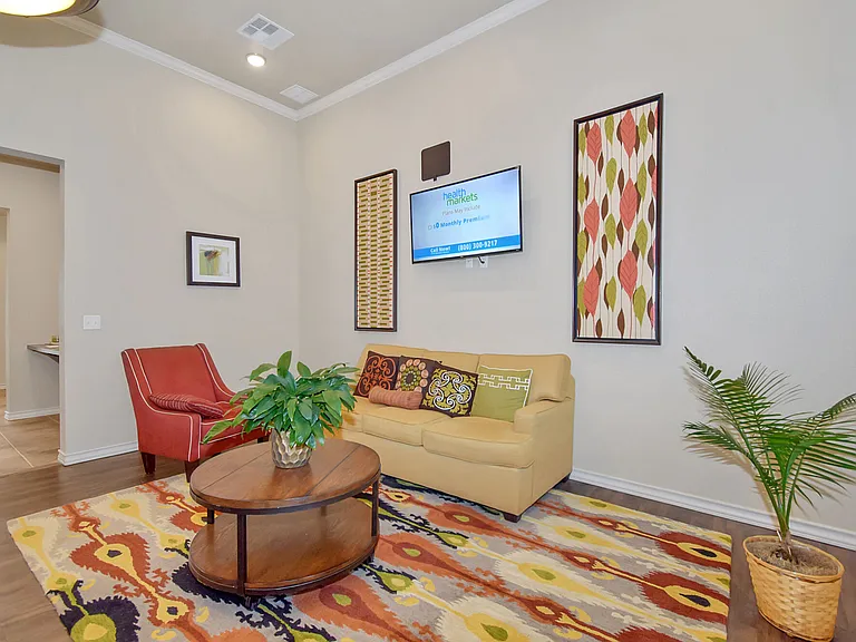 Cayetano Villas of Lavernia — Photo 1