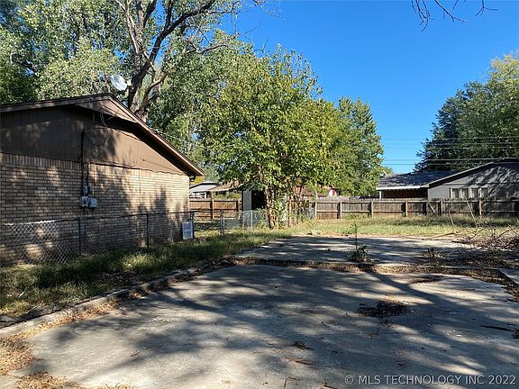 3rd image of 255 S 181st East Ave