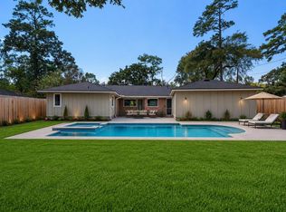24714 Hunters Hollow Dr, Spring, TX 77380