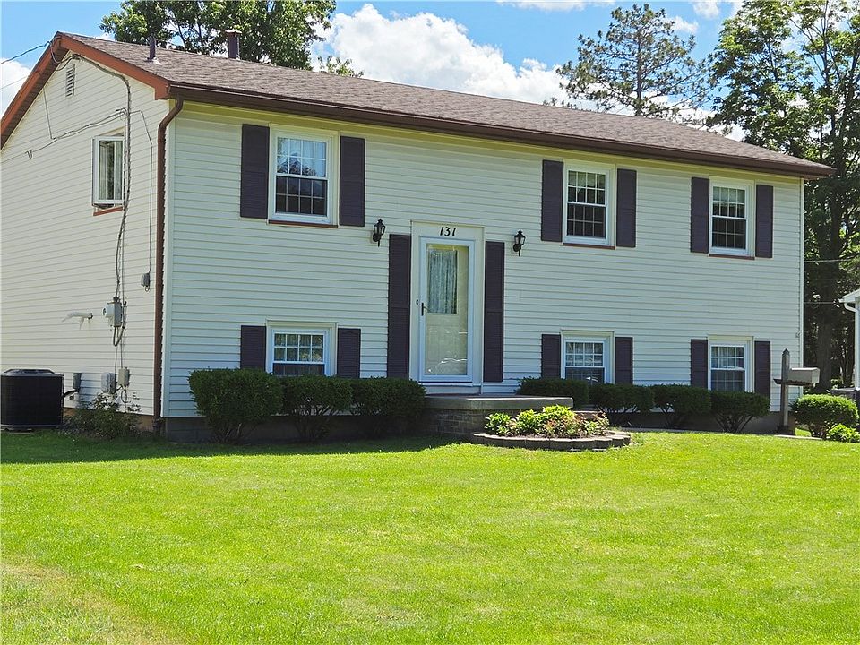 1st image of 131 Medallion Dr