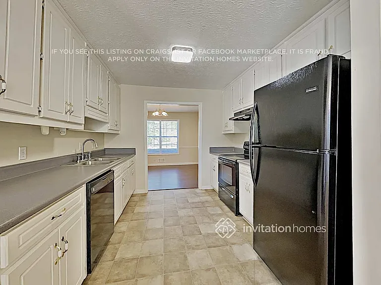 3848 Summer Leigh Ct — Photo 7