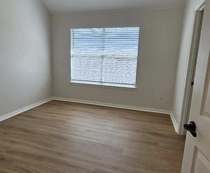 421 Long Cove Ct — Photo 10
