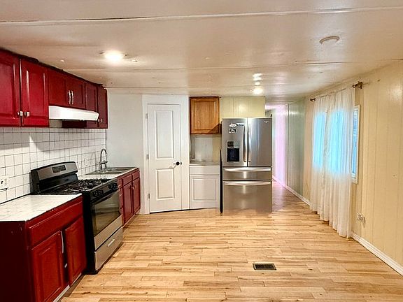 4th image of 1400 S Collyer St #205