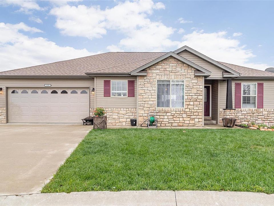 2nd image of 138 Creek View Dr