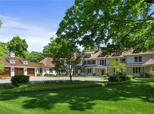 14 Cole Dr, Armonk, NY 10504