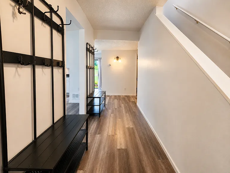 2221A Namekagon St #A — Photo 3