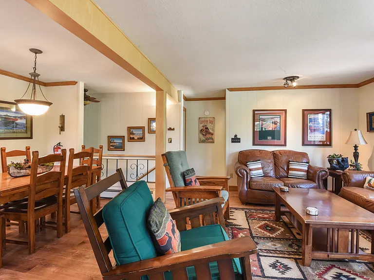 5634 Uplands Rd — Photo 8