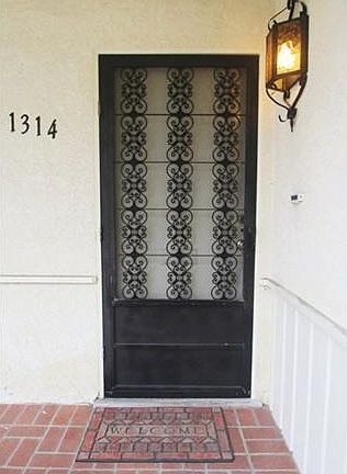 3rd image of 1314 Fonthill Ave