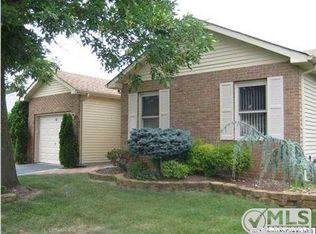 6 Suffolk Way, Marlboro, NJ