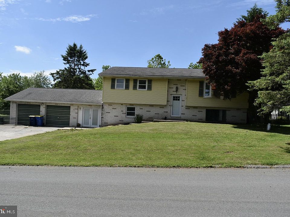 1st image of 15 Southcrest Rd