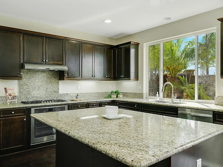 2354 Trellis St — Photo 4