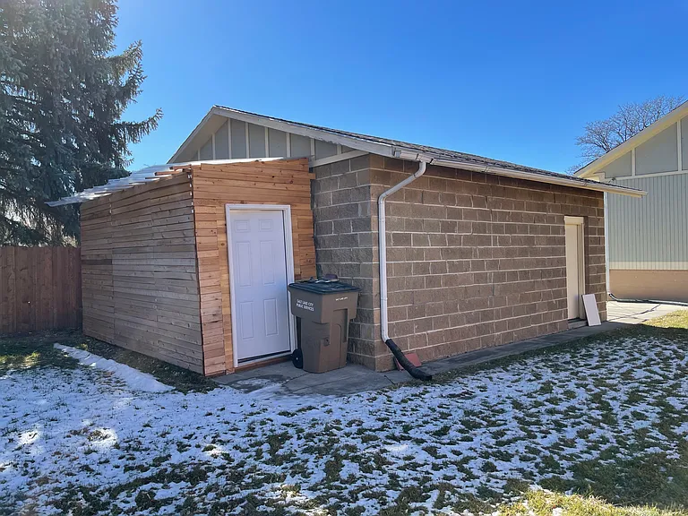 2591 S Park St — Photo 9