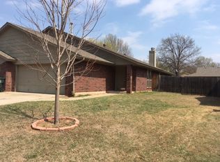 2621 Shoreridge Ave, Norman, OK 73072