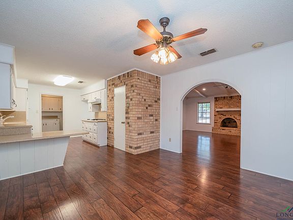 5th image of 2404 Woodhollow Ct
