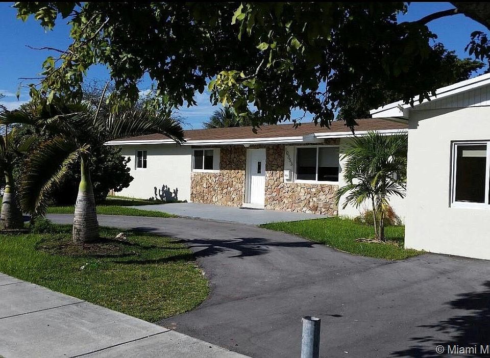 1st image of 10353 Caribbean Blvd