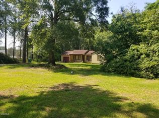 2220 E Canal St, Picayune, MS 39466