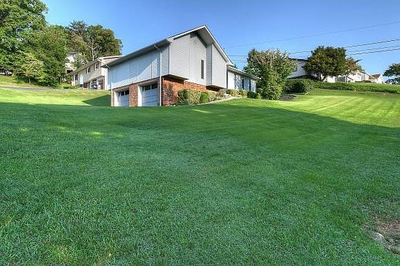 4th image of 2200 Louita Ave