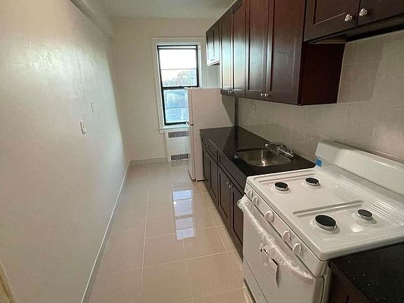 3rd image of 35-50 82nd St APT 6