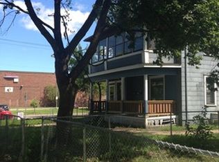 2401 12th Ave S, Minneapolis, MN 55404