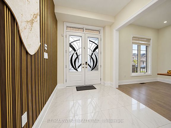 5th image of 89 Clockwork Dr