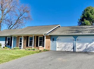 407 Hilltop Rd, Strasburg, PA 17579