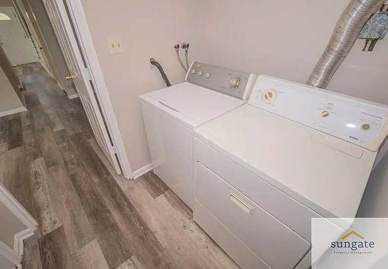 6449 Union Ct — Photo 33
