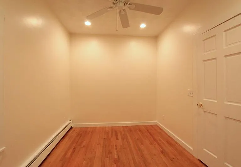 302A Highland Ave #A — Photo 2