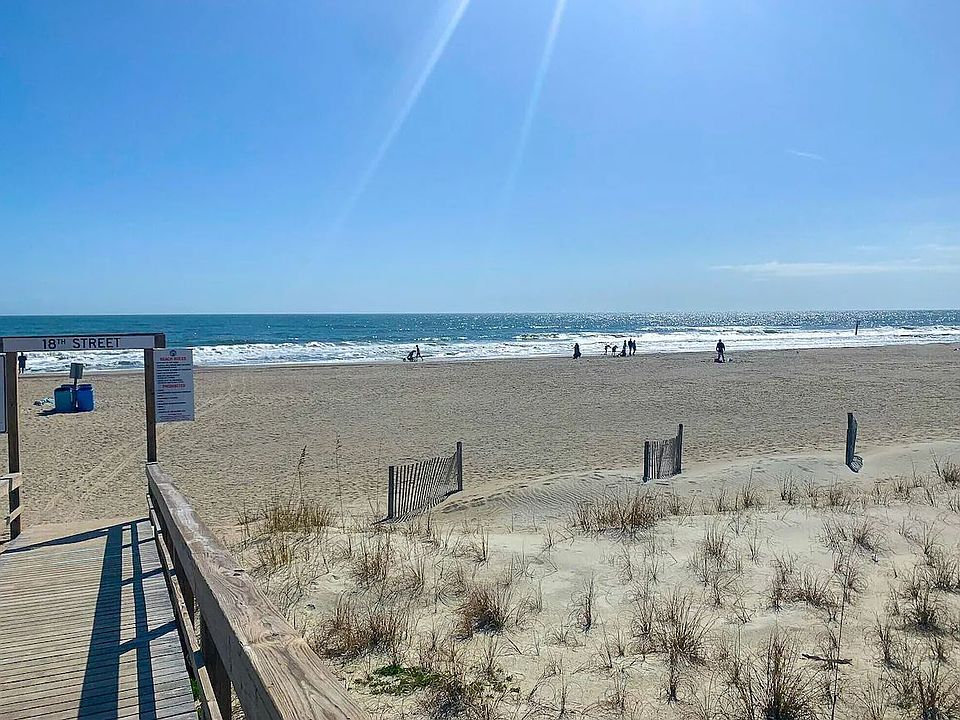 Beach is 200 steps away