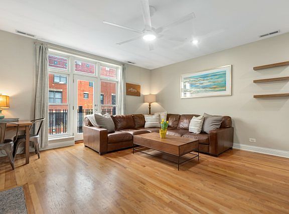 5th image of 2843 N Lincoln Ave APT 206