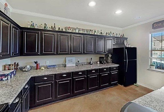 4th image of 135 Kimber Ln
