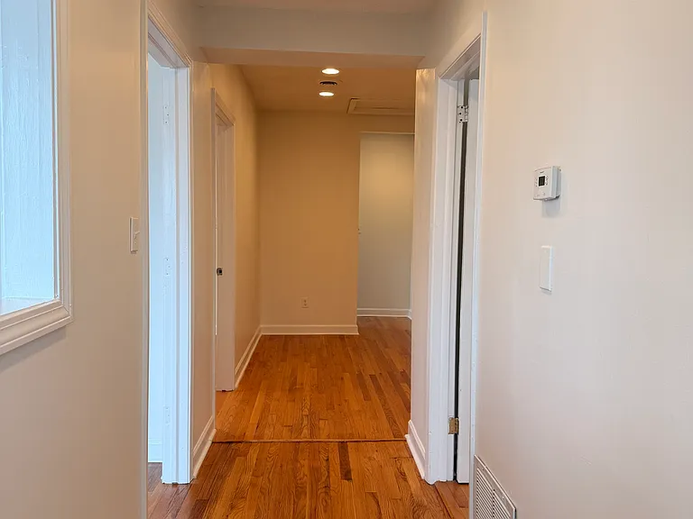 154 Hemingway Ave — Photo 4