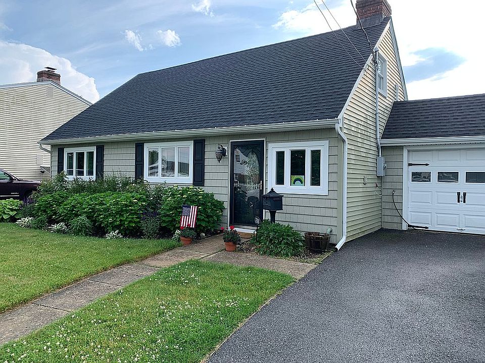1st image of 338 Seaford Ave