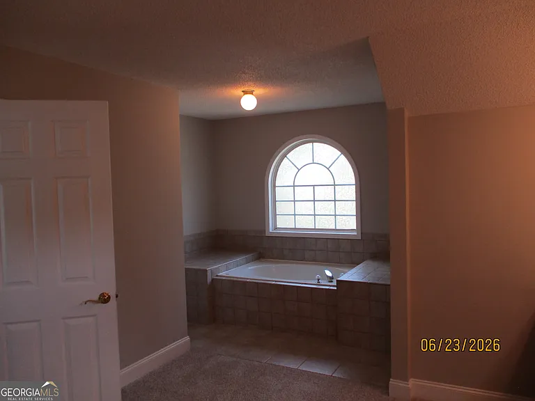 143 Marshas Vineyard — Photo 22