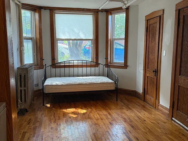 1723 N Kedzie Ave — Photo 2