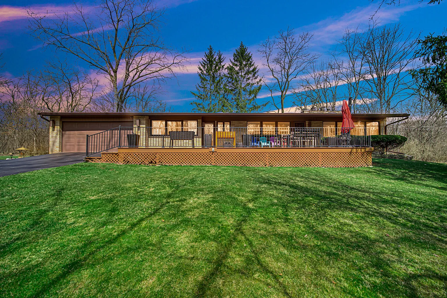 1395 Woodland Ln photo 1