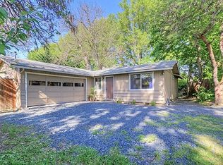 1648 SE Portola Dr, Grants Pass, OR 97526