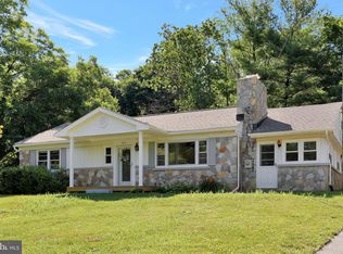703 N Warfield Dr, Mount Airy, MD 21771