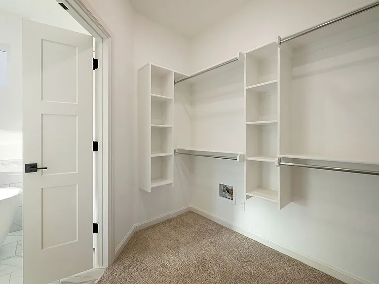 5017 Misty Wood Ln — Photo 33