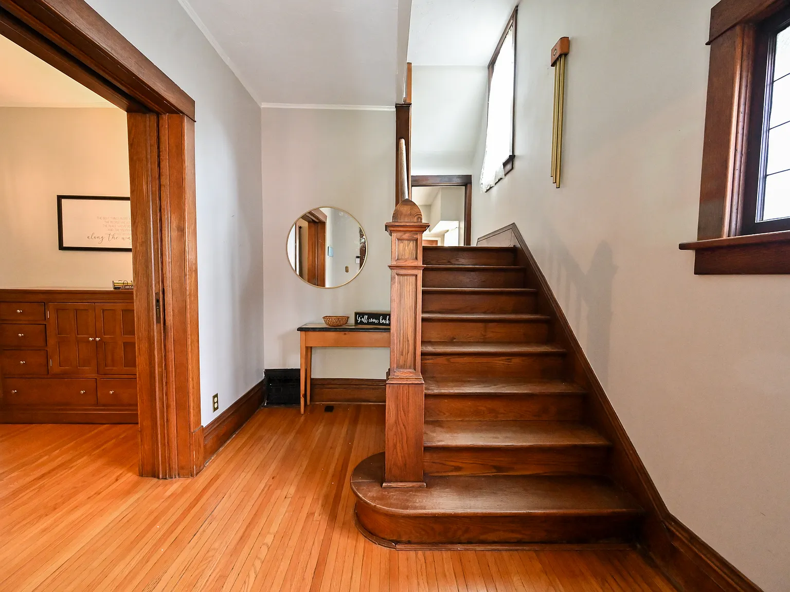 5 bed, 2806 sqft, $3,200 — Photo 3