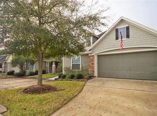 2825 Seaside Dr, Seabrook, TX 77586