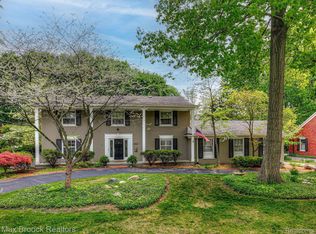 2555 Indian Mound Rd, Bloomfield Hills, MI 48301