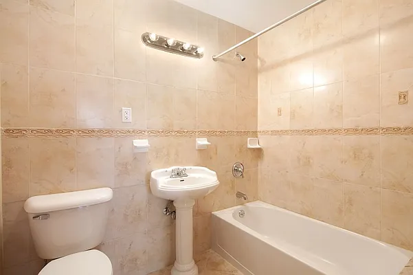 Rented by Bold New York | media 13