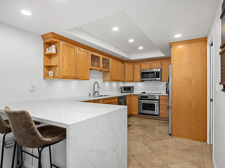 573 S Sierra Ave #6 — Photo 8