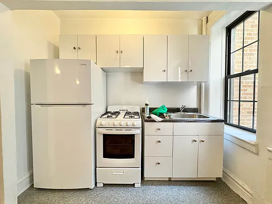 Rented by Keller Williams NYC | media 10