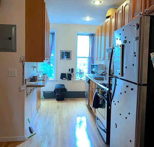 392 12th St #3R — Photo 13