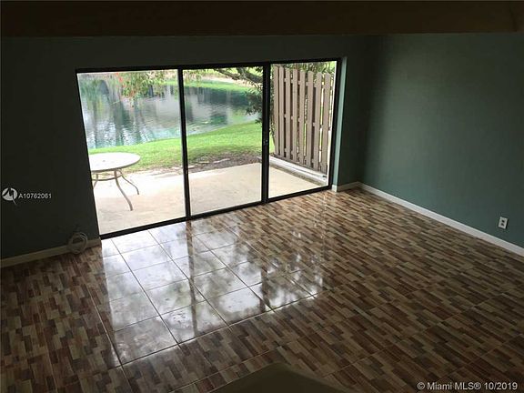 4th image of 4722 NW 82nd Ave #1704