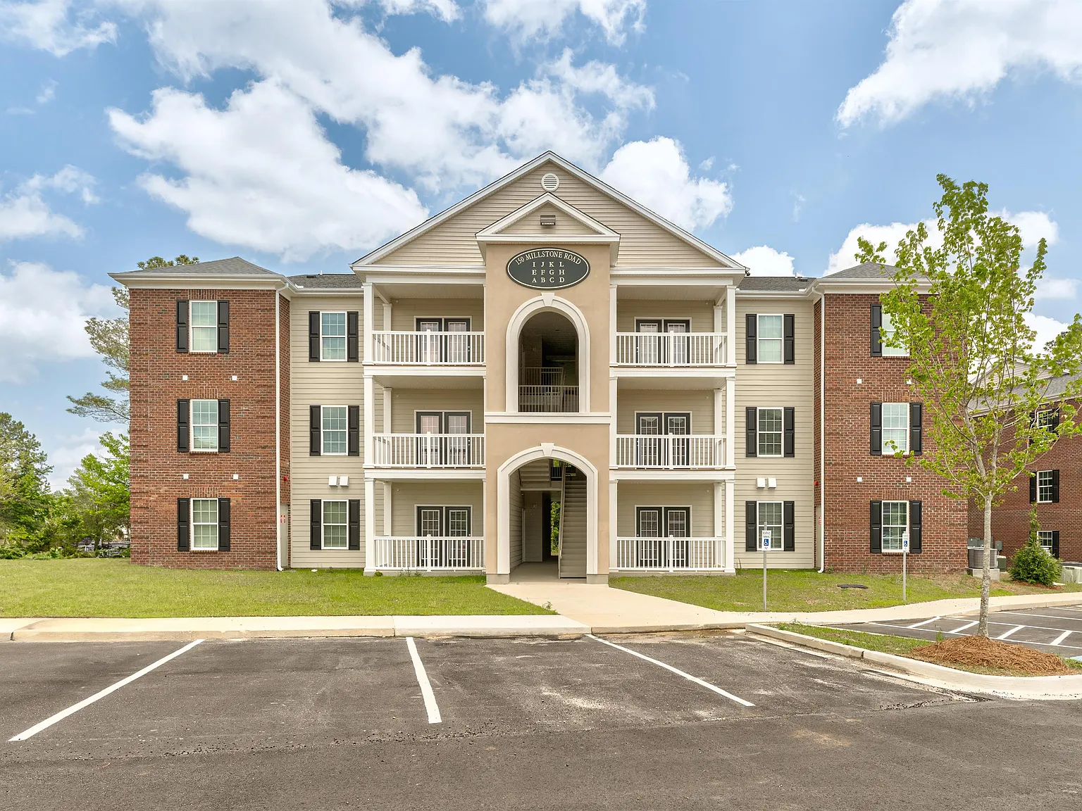 150 Millstone Road - H — Photo 1