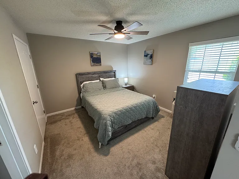 180 W Dublin Dr — Photo 7