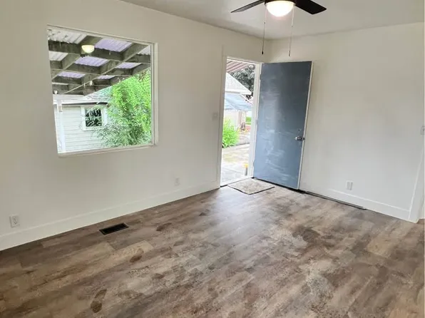 280 W 16th St, Idaho Falls, ID 83402